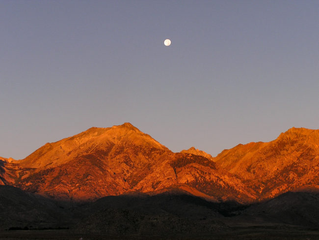 Pohoří Sierra Nevada - při západu slunce