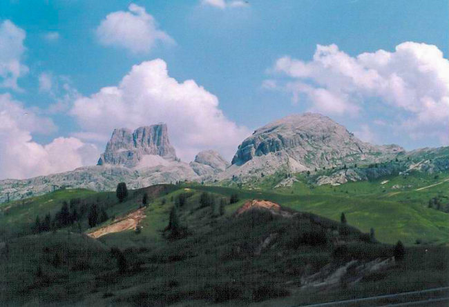 Cinque Torri cestou do Cortiny dAmpezzo