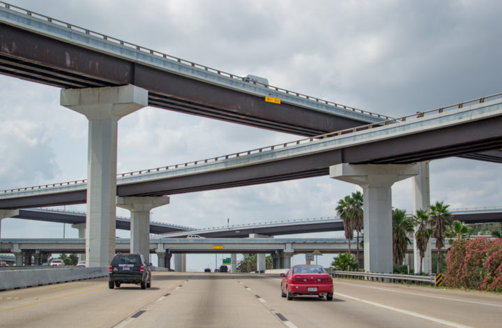 Houston - mimoúrovňové křížení dálnic