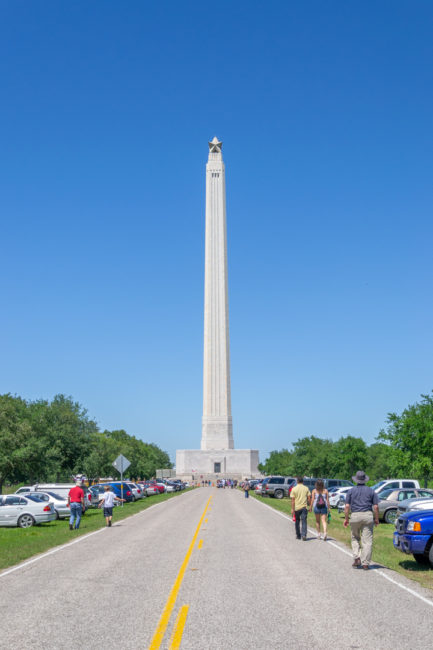 San Jacinto Monument - cestou na festival