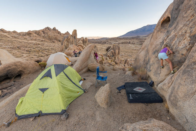 Lezení a kempování v Alabama Hills