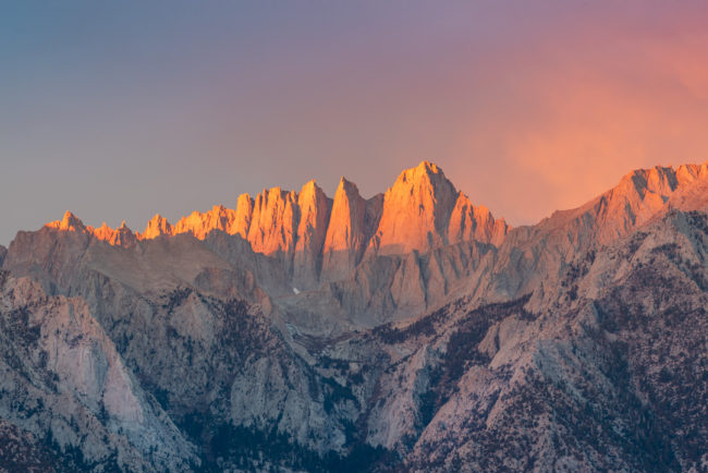 Mt. Whitney při východu slunce - Sierra Nevada