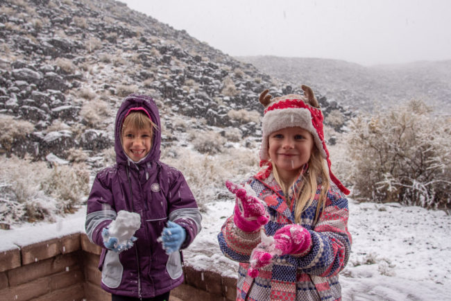 New Mexico - dětské nadšení ze sněhové bouře