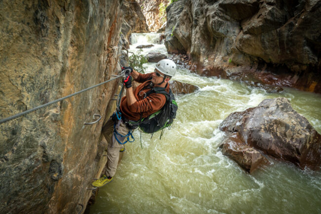 Via ferrata Ouray - traverz nad divokou řekou