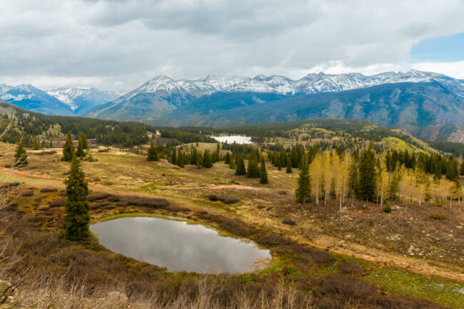 Molas Pass - hory a jezera